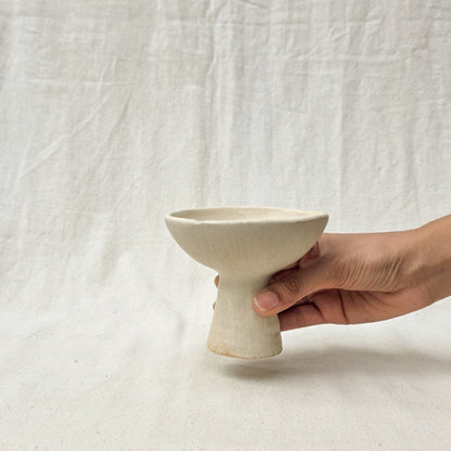 Mushroom bowl (dip bowl with tall foot)