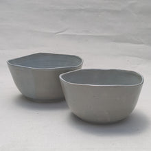 Load image into Gallery viewer, SoftFrost Serving Bowl 8&quot; x 3.75&quot;
