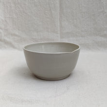 Load image into Gallery viewer, Off White Bowls
