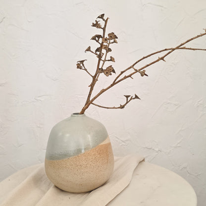 Dual Tone Vase 27 - 7"