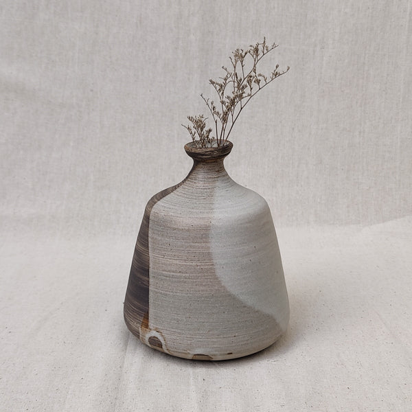Dark dual tone bud vase 1