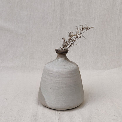 Dark dual tone bud vase 1