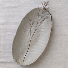 Load image into Gallery viewer, Pinched Oblong platter - Rustic White
