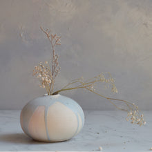 Load image into Gallery viewer, Dual Tone Bud Vase 6
