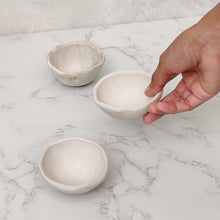 Load image into Gallery viewer, Tiny Pinch Bowls (white)
